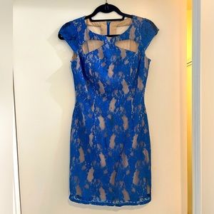 Hailey Adrianna Papell size 4 cocktail dress size 4